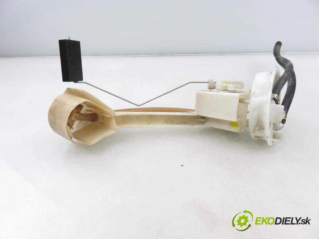 AUDI A4 Avant (8D5, B5) KOMBI 1999 81,00 1.9 TDI - AFN 1896,00 senzor hladiny paliva 8D0919673N