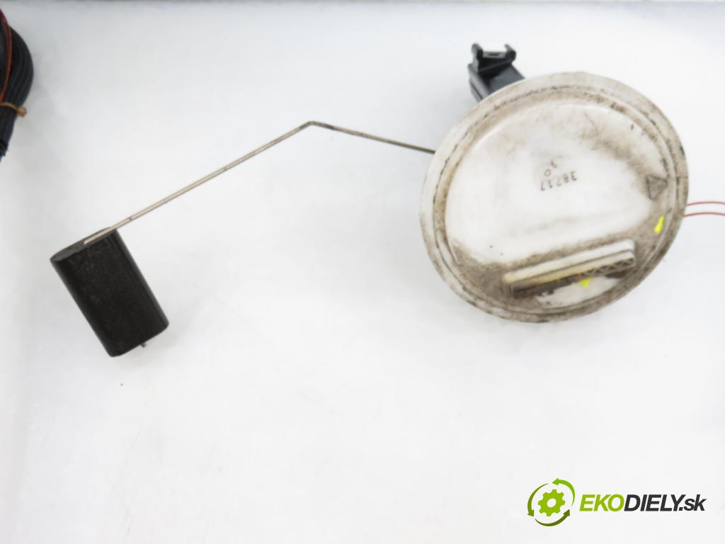 VOLVO V70 II SW (285) KOMBI 2003 96,00 2.4 D 131 2401,00 Pumpa paliva 30648569