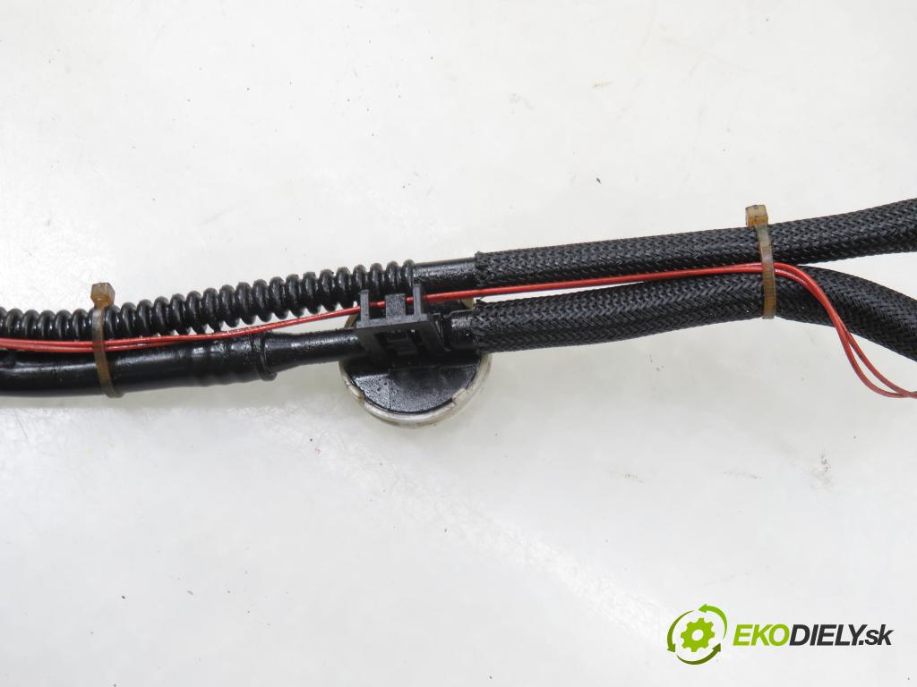 VOLVO V70 II SW (285) KOMBI 2003 96,00 2.4 D 131 2401,00 Pumpa paliva 30648569