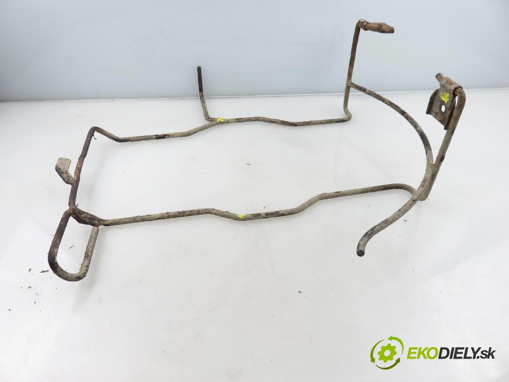 OPEL ZAFIRA B (A05) MINIVAN 2005 88,00 1.9 CDTI 8V 120 - Z 19 DT 1910,00 Vešiak: KOLA: ZÁLOHOVANIE: