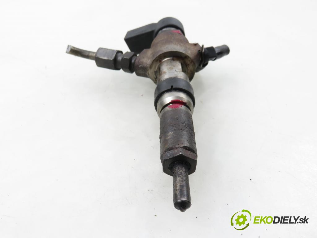 CITROEN C2 (JM_) HB 2006 50,00 1.4 HDi 68 8V - 8HZ 1398,00 vstrekovač 9654551080 (Vstrekovač paliva)