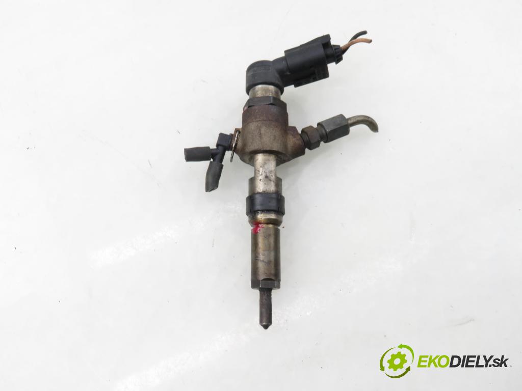 CITROEN C2 (JM_) HB 2006 50,00 1.4 HDi 68 8V - 8HZ 1398,00 vstrekovač 9654551080 (Vstrekovač paliva)
