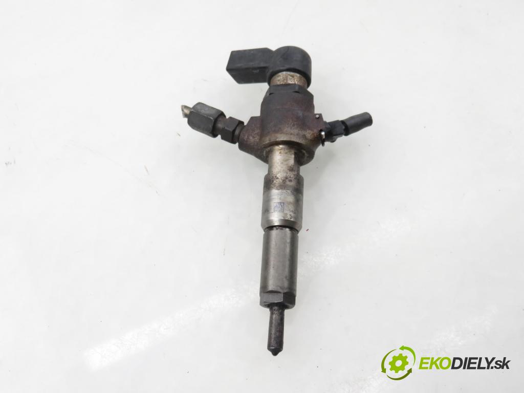 CITROEN C2 (JM_) HB 2006 50,00 1.4 HDi 68 8V - 8HZ 1398,00 vstrekovač 9654551080 (Vstrekovač paliva)