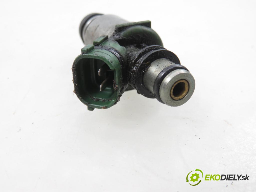 TOYOTA RAV 4 I (_A1_) SUV 1994 95,00 2.0 4WD - 3S-FE 1998,00 vstrekovač 2325074100 (Vstrekovač paliva)