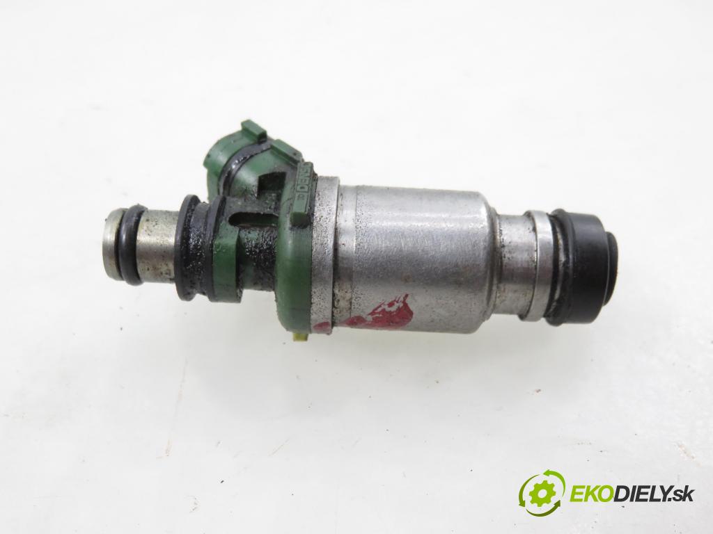 TOYOTA RAV 4 I (_A1_) SUV 1994 95,00 2.0 4WD - 3S-FE 1998,00 vstrekovač 2325074100 (Vstrekovač paliva)