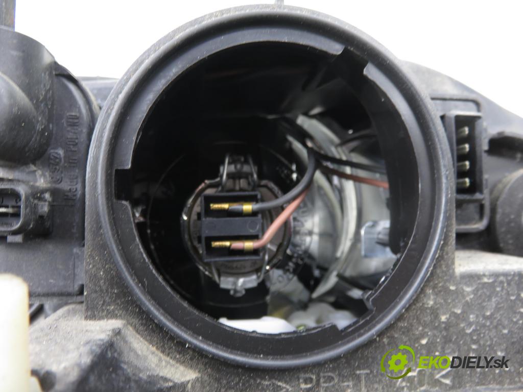 ALFA ROMEO 156 Sportwagon (932_) KOMBI 2004 110,00 1.9 JTD 16V Q4 - 937 A5.000 1910,00 Svetlo PP 606859420