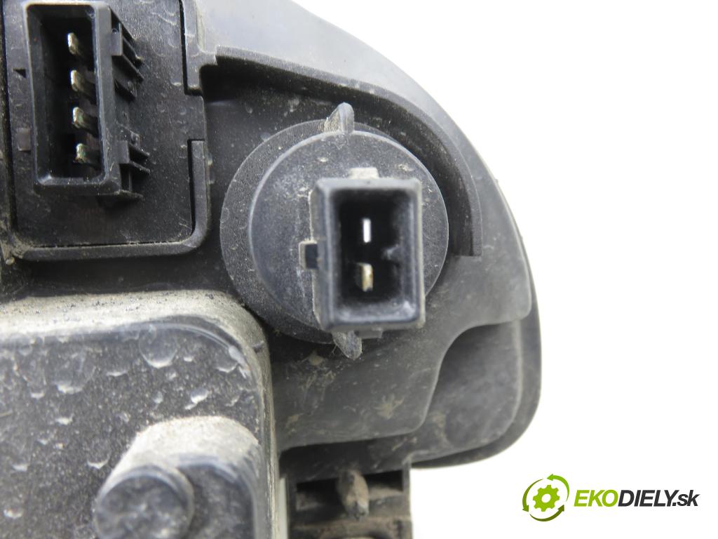 ALFA ROMEO 156 Sportwagon (932_) KOMBI 2004 110,00 1.9 JTD 16V Q4 - 937 A5.000 1910,00 Svetlo PP 606859420