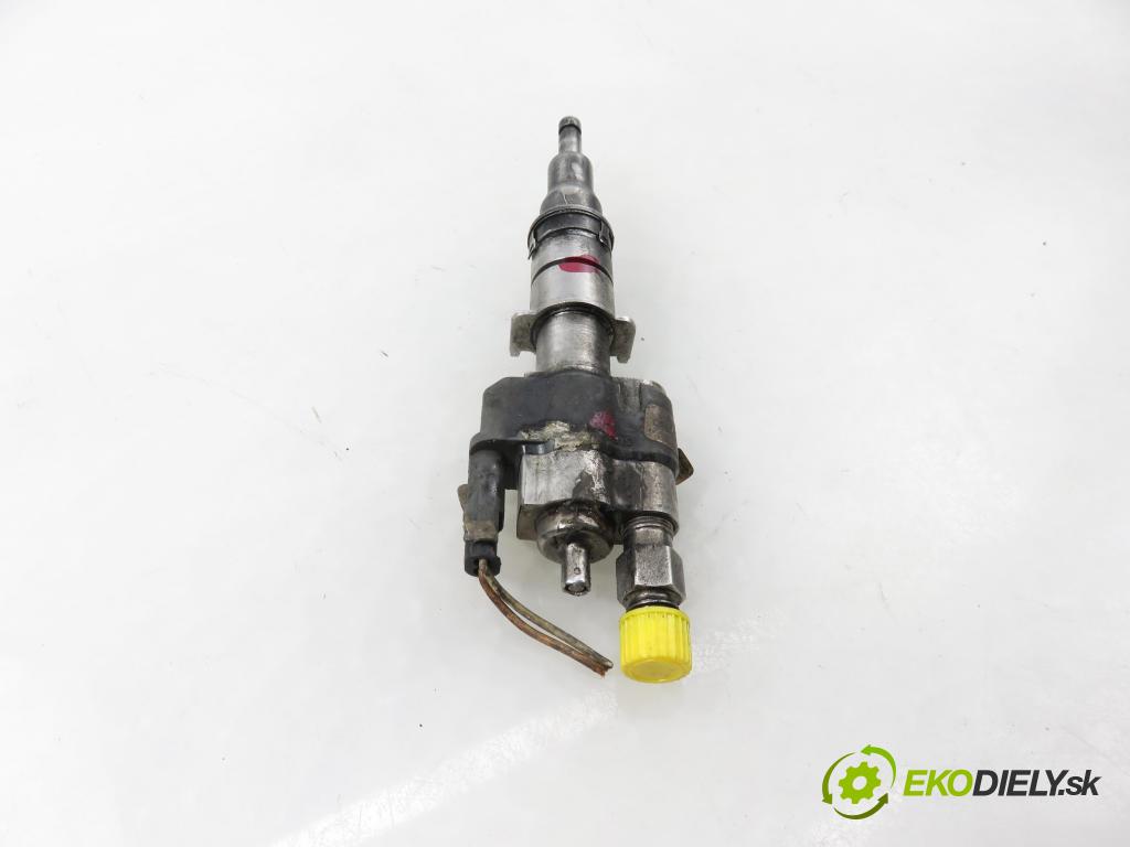 BMW 1 (E87) HB 2009 89,00 116 i - N43 B16 A 1599,00 vstrekovač 7589048 (Vstrekovač paliva)