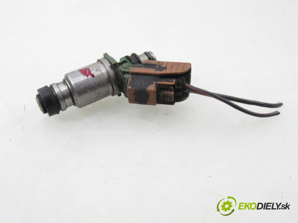 TOYOTA RAV 4 I (_A1_) SUV 1994 95,00 2.0 4WD - 3S-FE 1998,00 vstrekovač 2325074100 (Vstrekovač paliva)