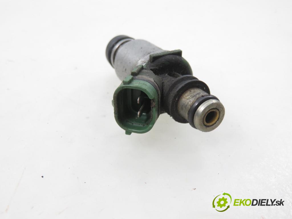 TOYOTA RAV 4 I (_A1_) SUV 1994 95,00 2.0 4WD - 3S-FE 1998,00 vstřikovač 2325074100 (Vstřikovač paliva)