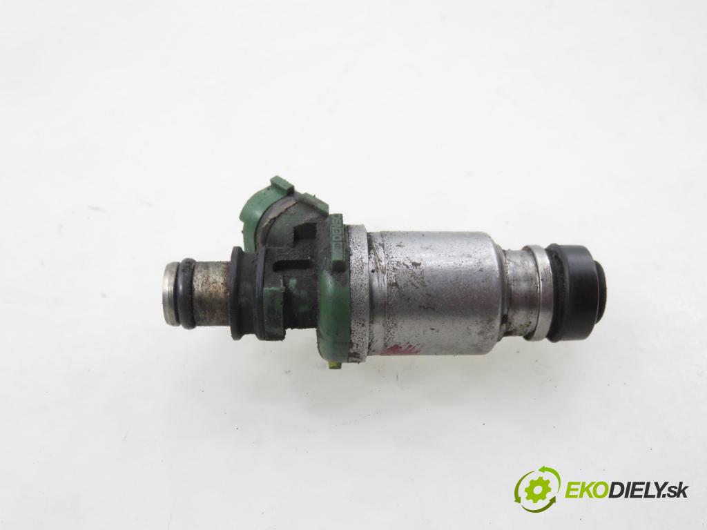 TOYOTA RAV 4 I (_A1_) SUV 1994 95,00 2.0 4WD - 3S-FE 1998,00 vstřikovač 2325074100 (Vstřikovač paliva)