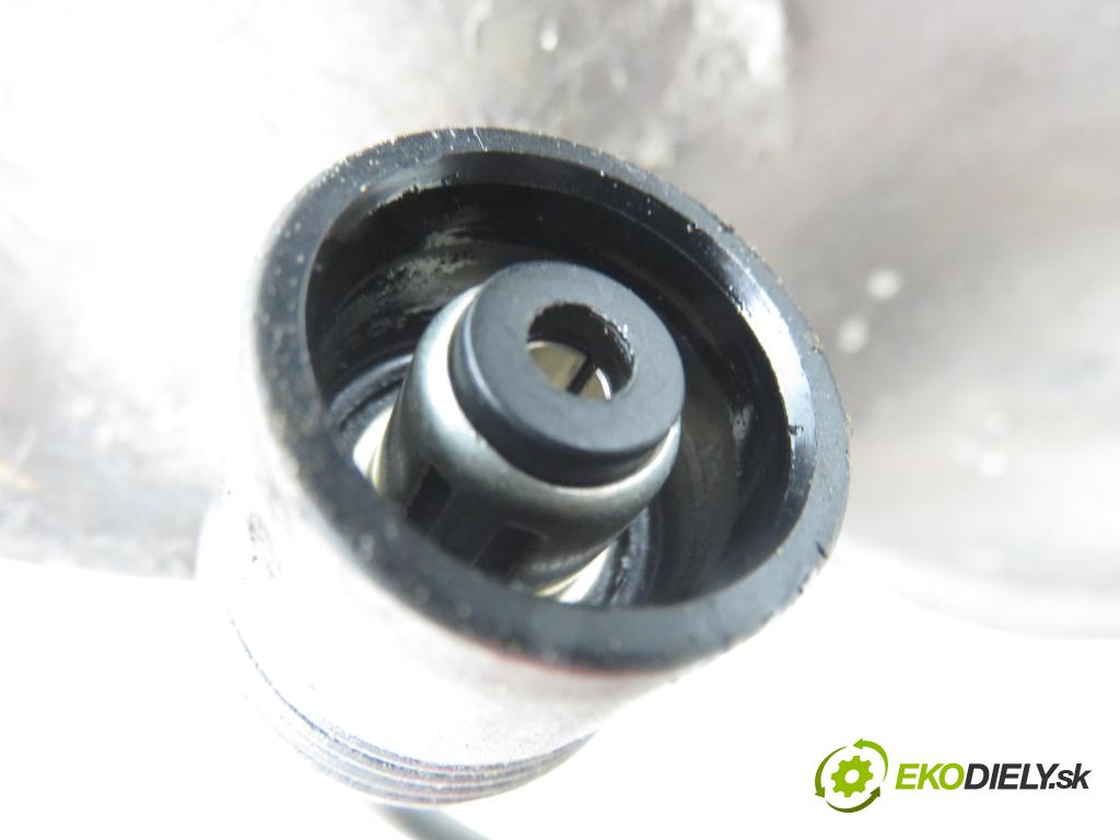 MERCEDES-BENZ 190 (W201) SEDAN 1992 80,00 E 1.8 (201.018) - M 102.910 1797,00 náboj LP ABS