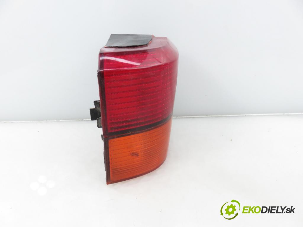 VW TRANSPORTER IV Autobus (70XB, 70XC, 7DB, 7DW, 7DK) BUS 2001 75,00 2.5 TDI - AYC 2461,00 Svetlo ľavé zadné