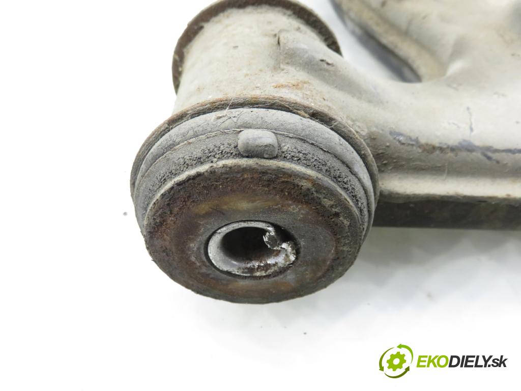 MERCEDES-BENZ 190 (W201) SEDAN 1992 80,00 E 1.8 (201.018) - M 102.910 1797,00 rameno LP