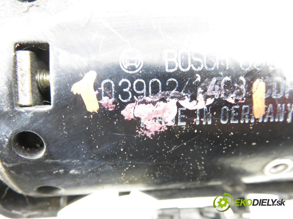 MERCEDES-BENZ 190 (W201) SEDAN 1992 80,00 E 1.8 (201.018) - M 102.910 1797,00 MECHANISMUS/ motorek stěračů 0390241408