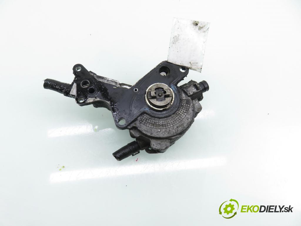 SKODA ROOMSTER (5J) HB 2010 51,00 1.4 TDI - BNM 1422,00 Pumpa vákuová 038145209N