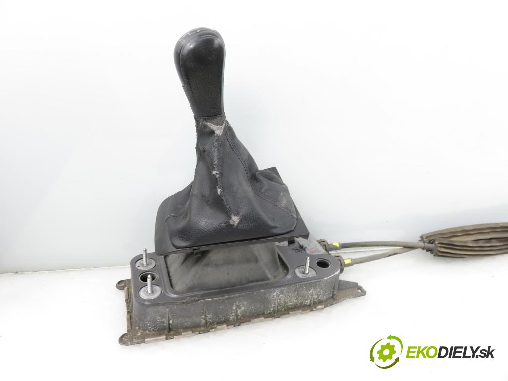 SKODA OCTAVIA II (1Z3) LIFTBACK 2008 77,00 1.9 TDI - BXE 1896,00 ZVEDÁK: 1K0711049BG ; 1K0711061B