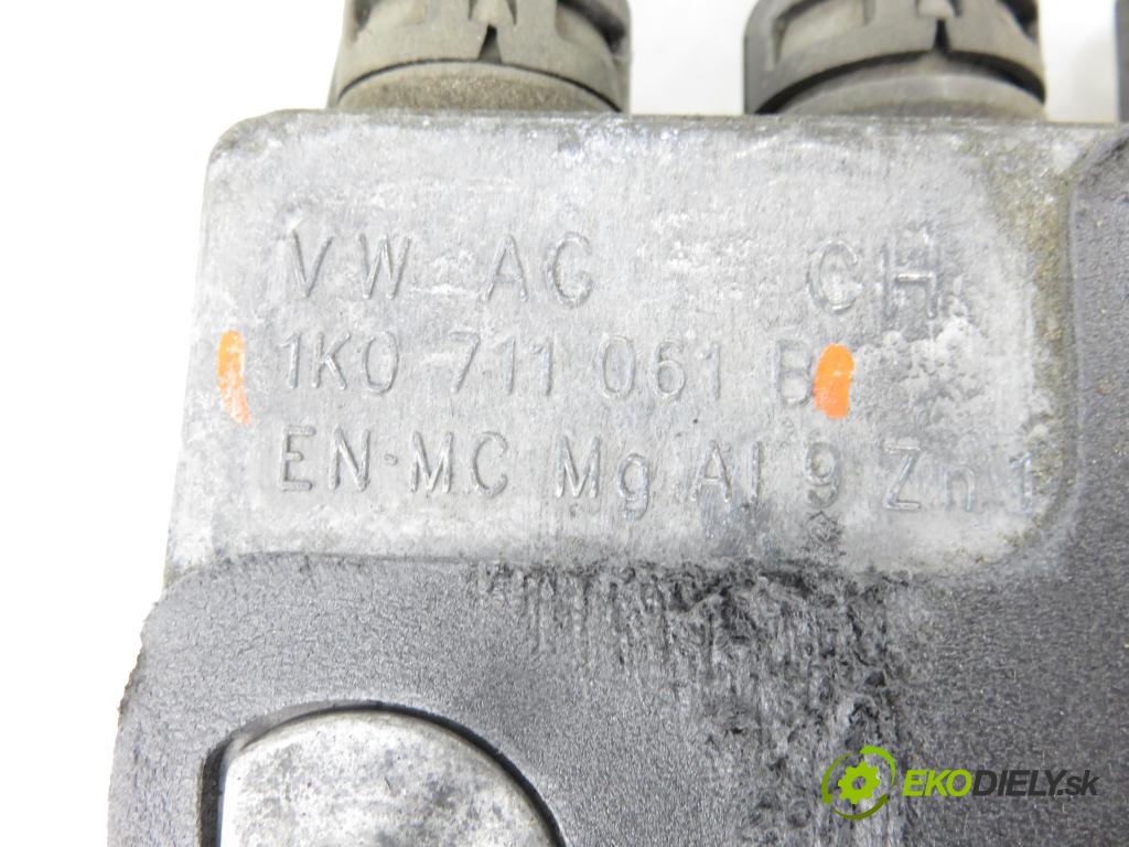 SKODA OCTAVIA II (1Z3) LIFTBACK 2008 77,00 1.9 TDI - BXE 1896,00 ZVEDÁK: 1K0711049BG ; 1K0711061B