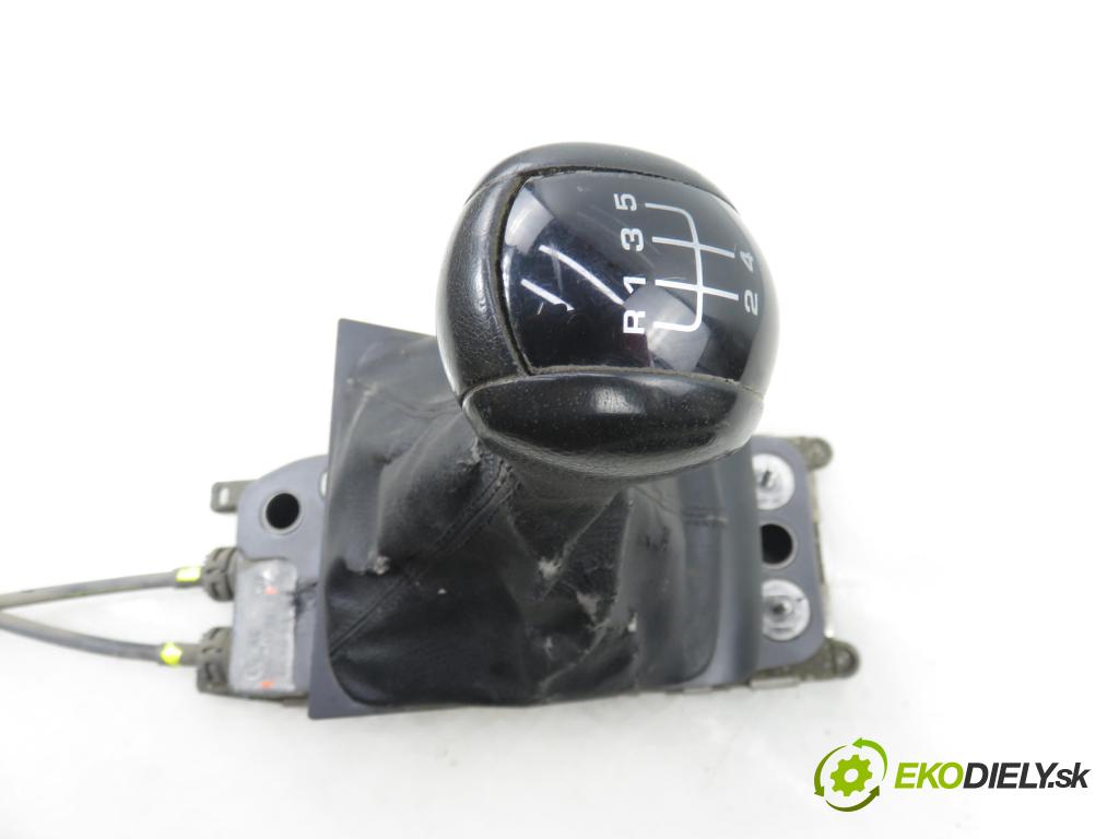 SKODA OCTAVIA II (1Z3) LIFTBACK 2008 77,00 1.9 TDI - BXE 1896,00 ZVEDÁK: 1K0711049BG ; 1K0711061B