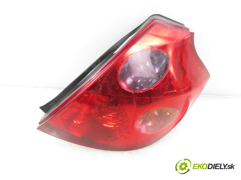 KIA CEE'D liftback (ED) HB 2008 80,00 1.4 16V 109 - G4FA 1396,00 světlo pravé zadní 