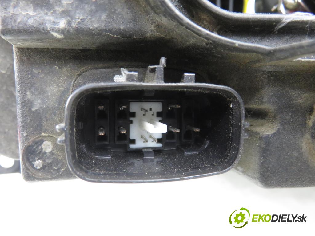 MAZDA 6 Hatchback (GG) LIFTBACK 2003 88,00 1.8 - L813 1798,00 světlo LP F014002413R