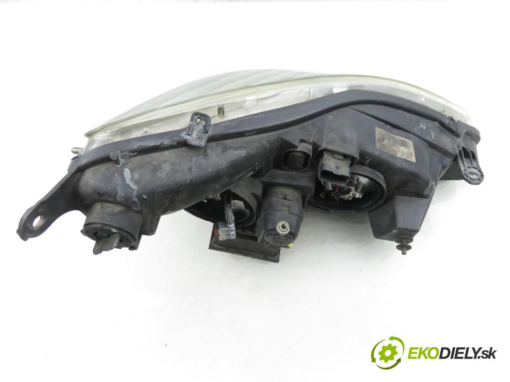 PEUGEOT 607 (9D, 9U) SEDAN 2004 98,00 2.2 HDI - 4HX (DW12TED4/FAP) 2179,00 Svetlo LP 9654670980