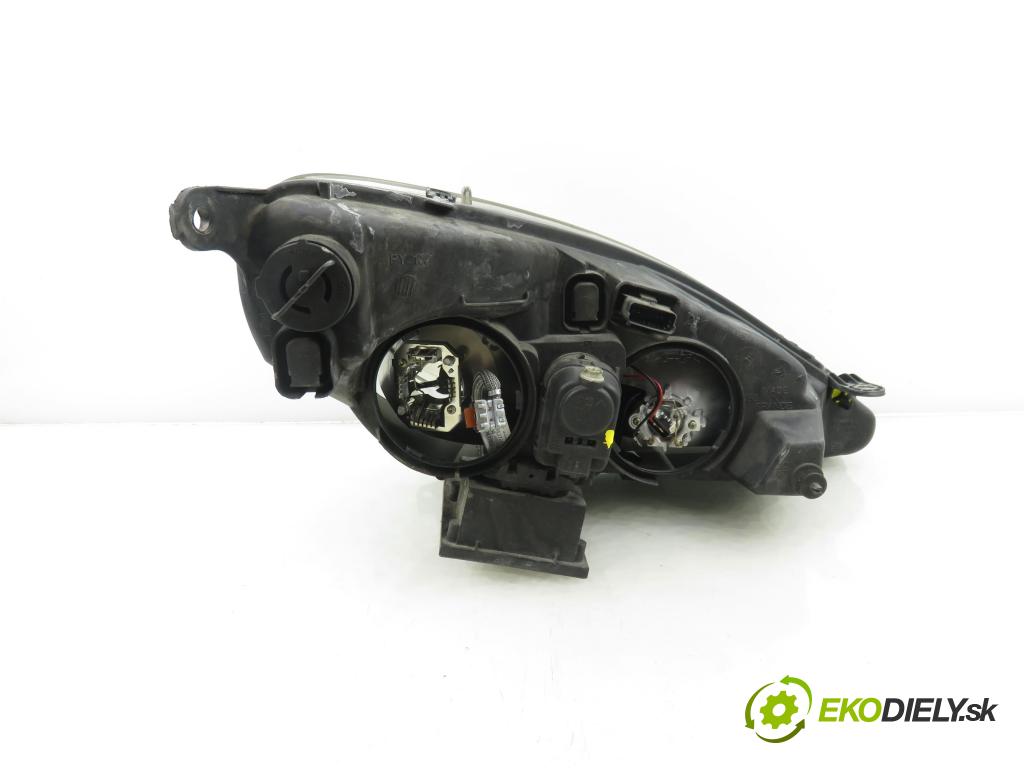 PEUGEOT 607 (9D, 9U) SEDAN 2004 98,00 2.2 HDI - 4HX (DW12TED4/FAP) 2179,00 Svetlo LP 9654670980