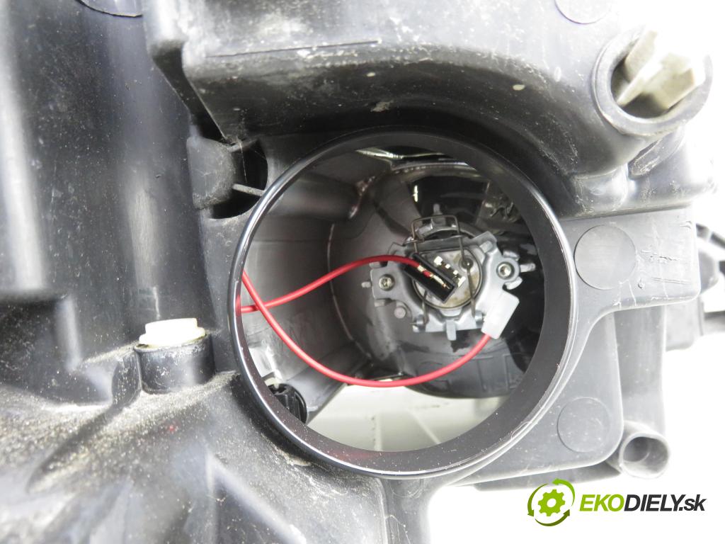 PEUGEOT 207 SW (WK_) KOMBI 2008 70,00 1.4 16V - 8FS (EP3) 1397,00 světlo LP 89900880