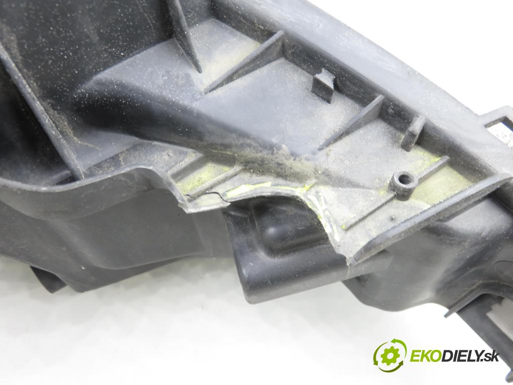 PEUGEOT 207 SW (WK_) KOMBI 2008 70,00 1.4 16V - 8FS (EP3) 1397,00 světlo LP 89900880