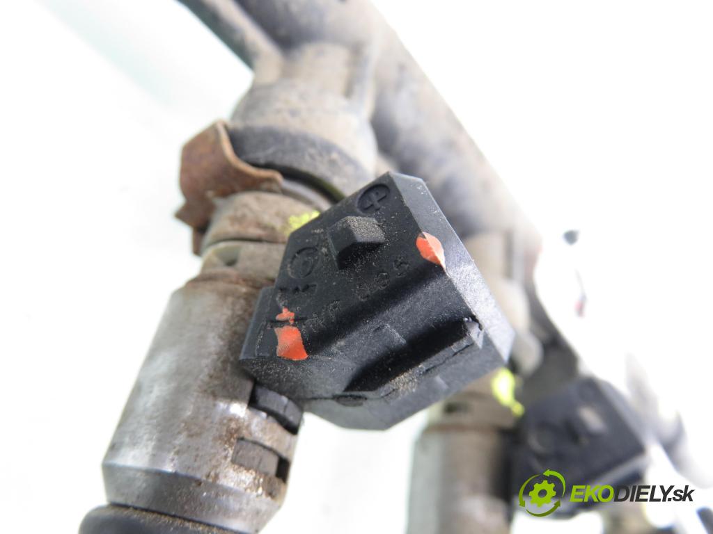 FIAT PANDA (169_) HB 2004 40,00 1.1 54 - 187 A1.000 1108,00 Lišta vstrekovacia IWP095 ; 3219118301 (Vstrekovacia lišta)