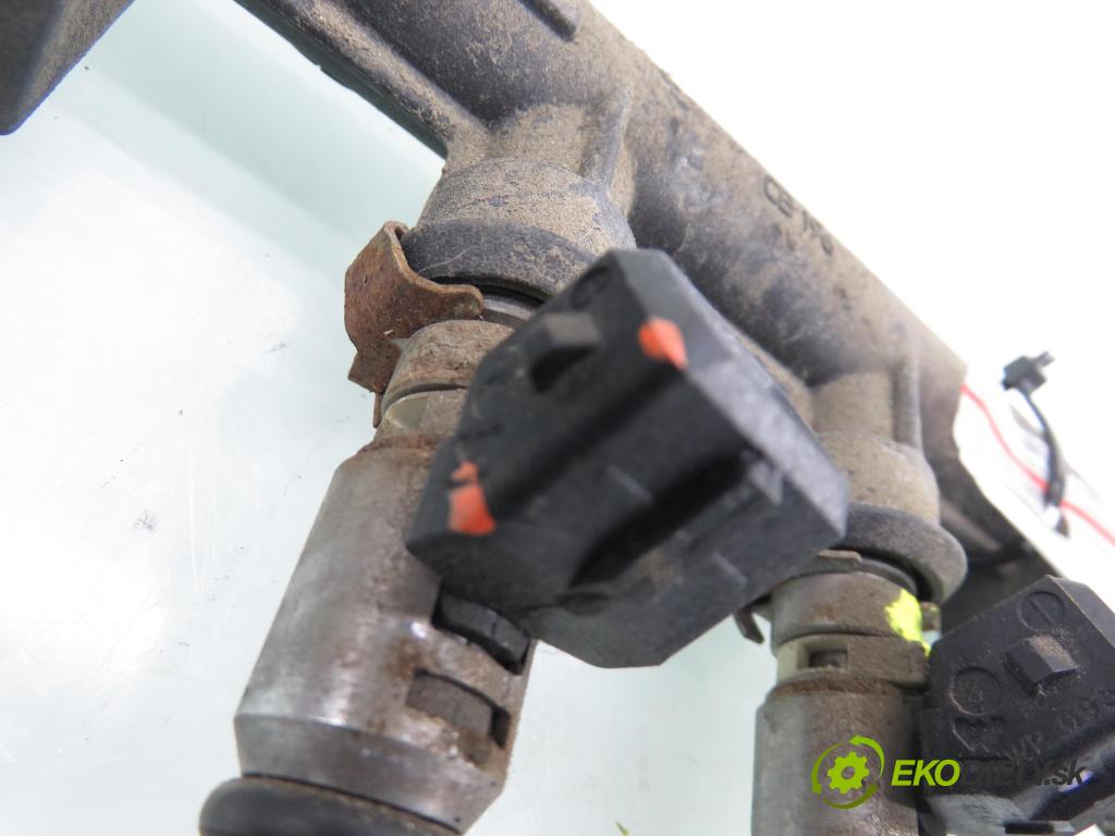 FIAT PANDA (169_) HB 2004 40,00 1.1 54 - 187 A1.000 1108,00 Lišta vstrekovacia IWP095 ; 3219118301 (Vstrekovacia lišta)