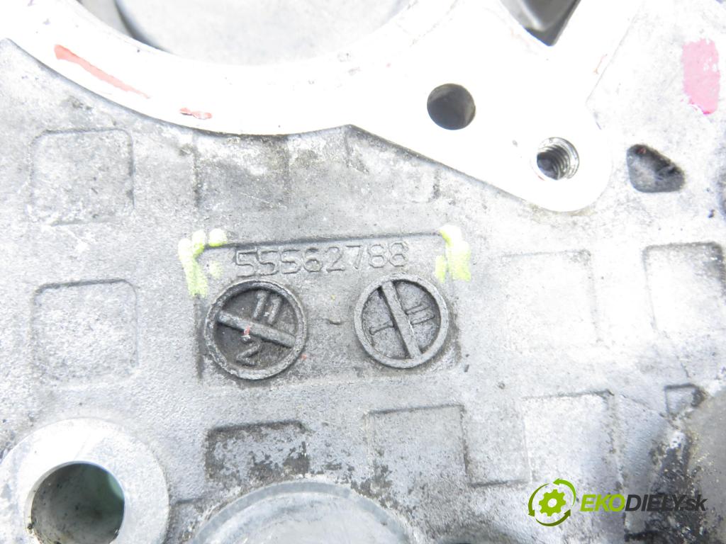 OPEL CORSA D (S07) HB 2011 0,00 1.2 - A 12 XER 1229,00 Obal Vačkový hriadeľ: 55562788