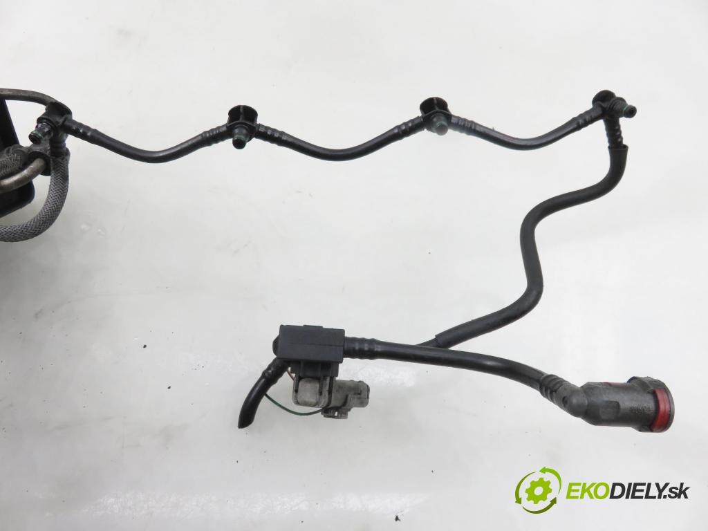 RENAULT ESPACE IV (JK0/1_) VAN 2005 85,00 1.9 dCi 116 - F9Q 820 1870,00 Lišta vstrekovacia 0281002720 ; 8200330912 ; 0445214065 (Vstrekovacia lišta)