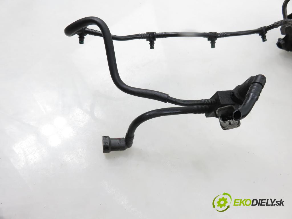 RENAULT ESPACE IV (JK0/1_) VAN 2005 85,00 1.9 dCi 116 - F9Q 820 1870,00 Lišta vstrekovacia 0281002720 ; 8200330912 ; 0445214065 (Vstrekovacia lišta)