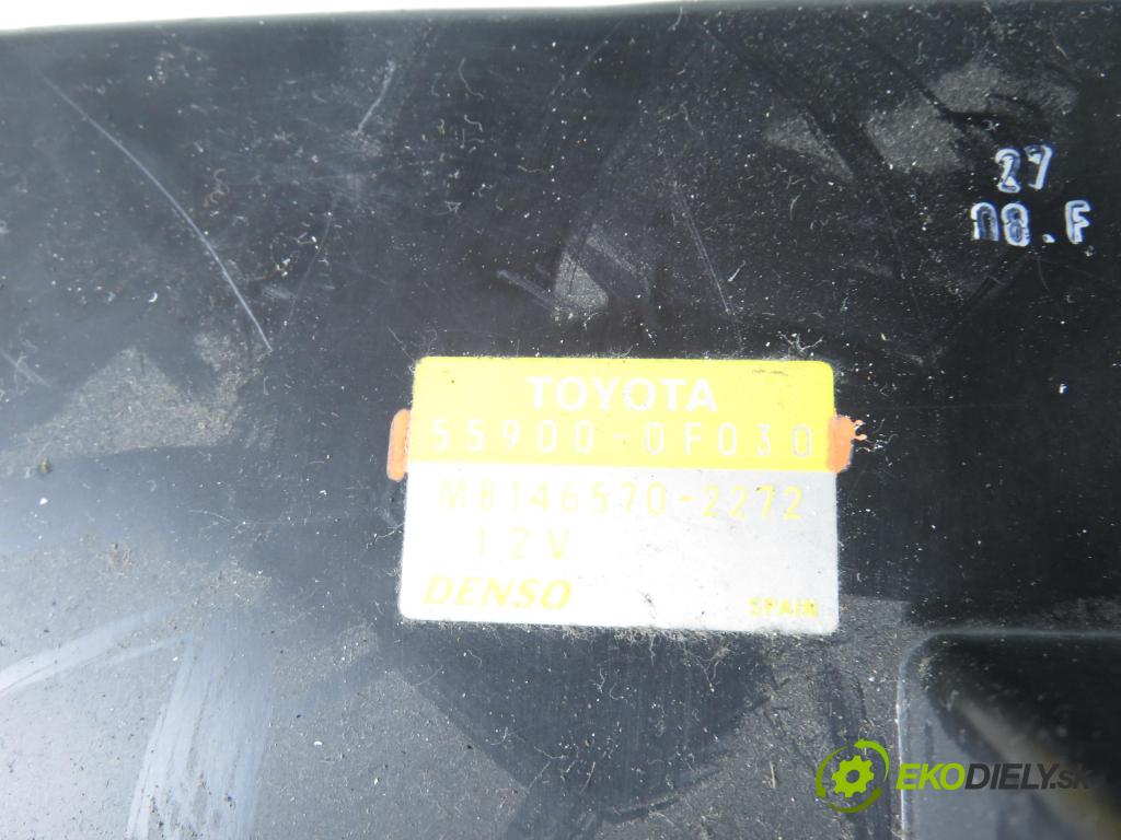 TOYOTA COROLLA Verso (ZER_, ZZE12_, R1_) VAN 2004 85,00 2.0 D-4D (CUR10_) - 1CD-FTV 1995,00 Panel kúrenia KLIMATRONIK 559000F030