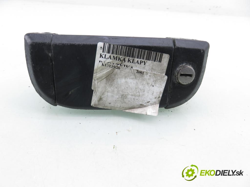 VW TRANSPORTER IV Autobus (70XB, 70XC, 7DB, 7DW, 7DK) BUS 2001 75,00 2.5 TDI - AYC 2461,00 Kľučka ZEWNETRZNA: dvierka 701837210