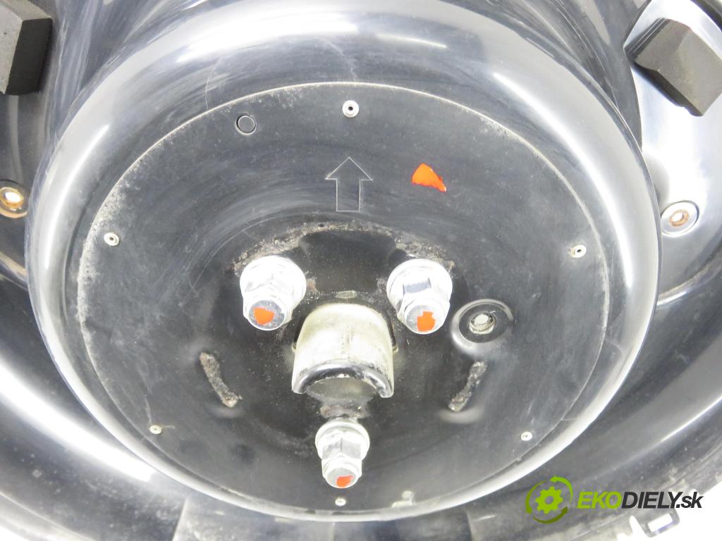 TOYOTA RAV 4 III (_A3_) SUV 2006 100,00 2.2 D 4WD (ALA30_) 136 - 2AD-FTV 2231,00 Vešiak: KOLA: ZÁLOHOVANIE: 6477342T41 ; 6477142U11