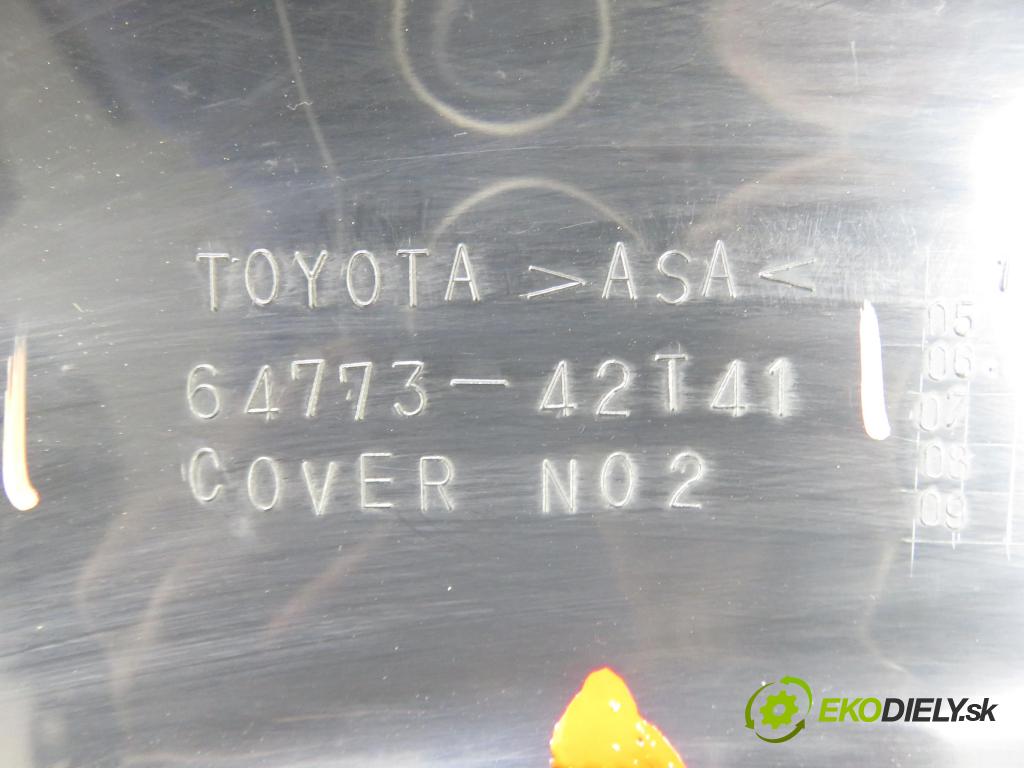 TOYOTA RAV 4 III (_A3_) SUV 2006 100,00 2.2 D 4WD (ALA30_) 136 - 2AD-FTV 2231,00 Vešiak: KOLA: ZÁLOHOVANIE: 6477342T41 ; 6477142U11