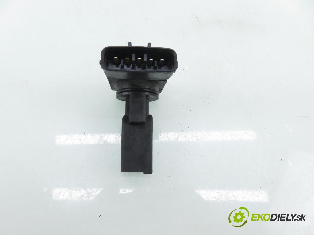TOYOTA COROLLA Verso (ZER_, ZZE12_, R1_) VAN 2004 85,00 2.0 D-4D (CUR10_) - 1CD-FTV 1995,00 váha vzduchu vzduchu 2220427010 ; AFH70M23