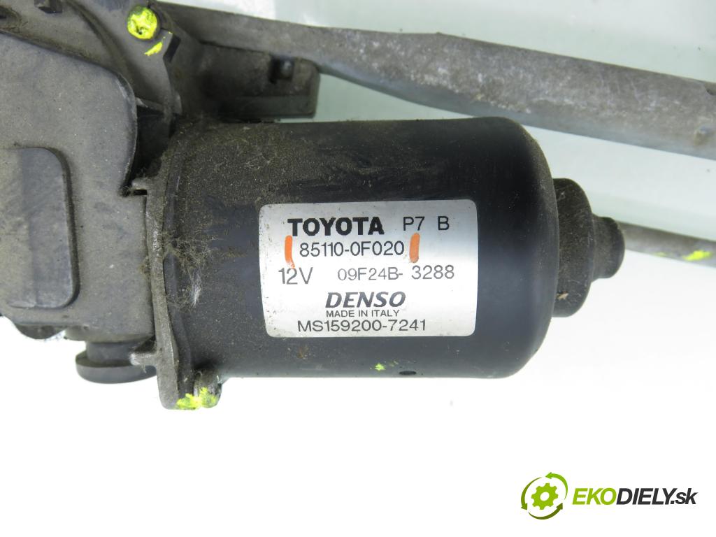 TOYOTA COROLLA Verso (ZER_, ZZE12_, R1_) VAN 2004 85,00 2.0 D-4D (CUR10_) - 1CD-FTV 1995,00 Motorček stieračov 851100F020