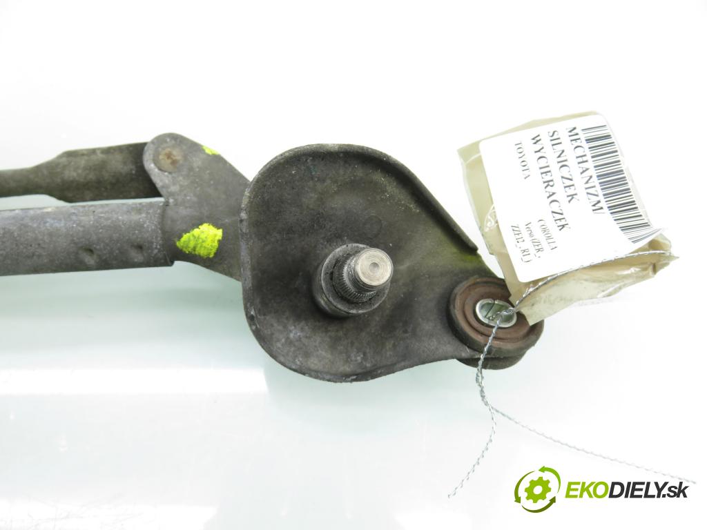 TOYOTA COROLLA Verso (ZER_, ZZE12_, R1_) VAN 2004 85,00 2.0 D-4D (CUR10_) - 1CD-FTV 1995,00 Motorček stieračov 851100F020