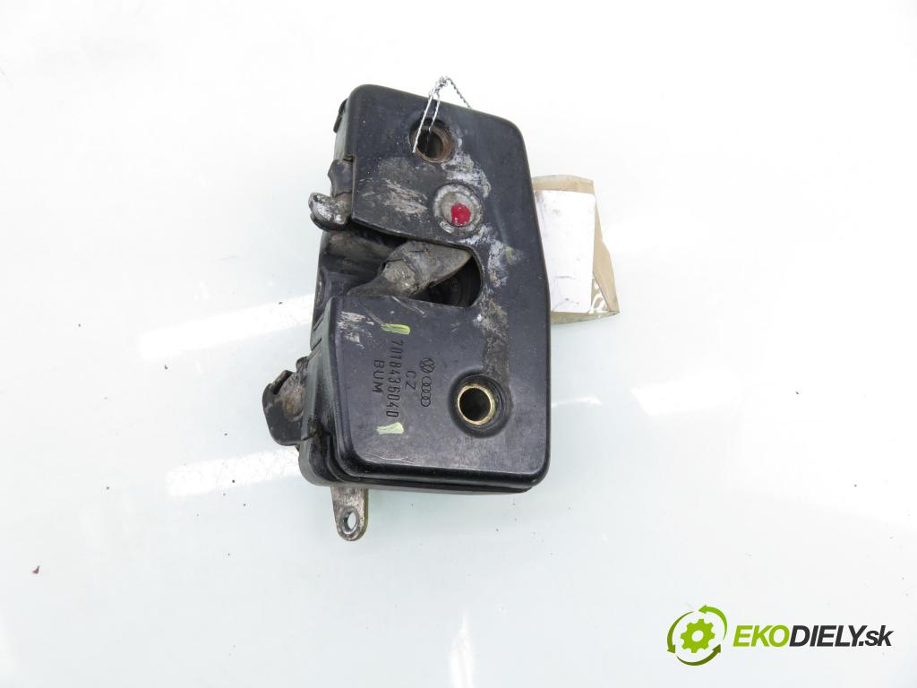 VW TRANSPORTER IV Autobus (70XB, 70XC, 7DB, 7DW, 7DK) BUS 2001 75,00 2.5 TDI - AYC 2461,00 zámok Dvere posúvne 701843604D
