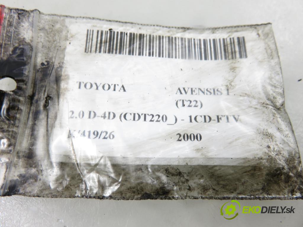 TOYOTA AVENSIS (_T22_) SEDAN 2000 81,00 2.0 D-4D (CDT220_) - 1CD-FTV 1995,00 vstrekovač 2367027030 (Vstrekovač paliva)