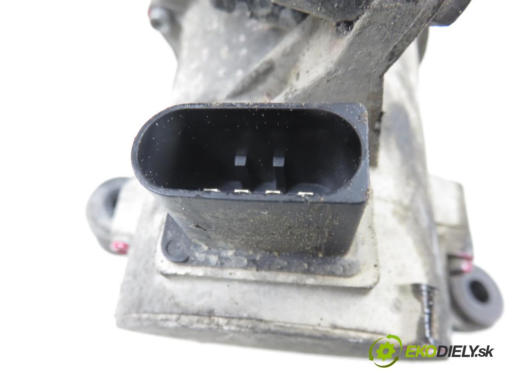 BMW 1 (E87) HB 2009 89,00 116 i - N43 B16 A 1599,00 Pumpa vody elektrická 304453