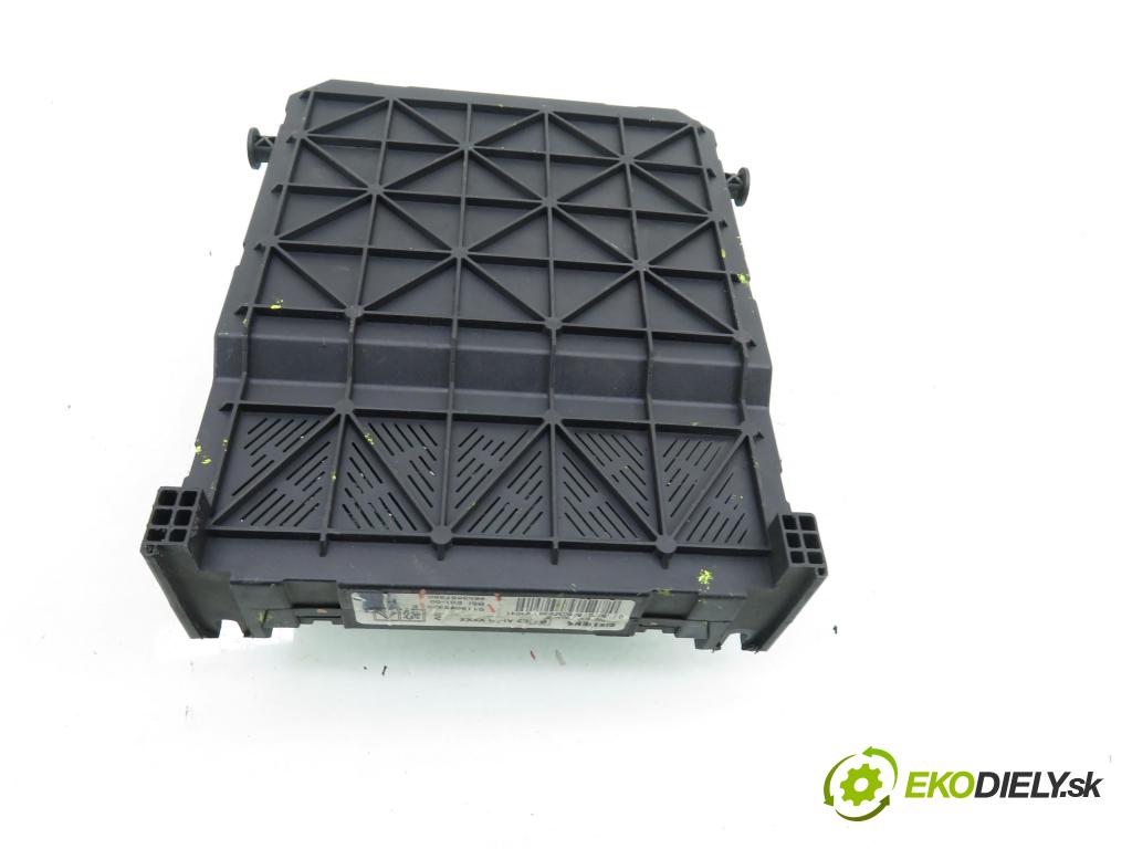PEUGEOT PARTNER Combispace (5F) KOMBIVAN 2005 51,00 1.9 D - WJY (DW8B) 1868,00 MODUL BSI 9653667580 ; S118085320