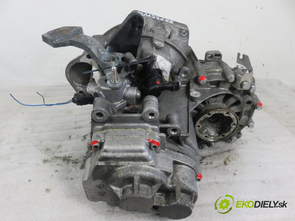 VW GOLF V (1K1) HB 2007 77,00 1.9 TDI - BLS 1896,00 převodovka MANUALNA JYJ