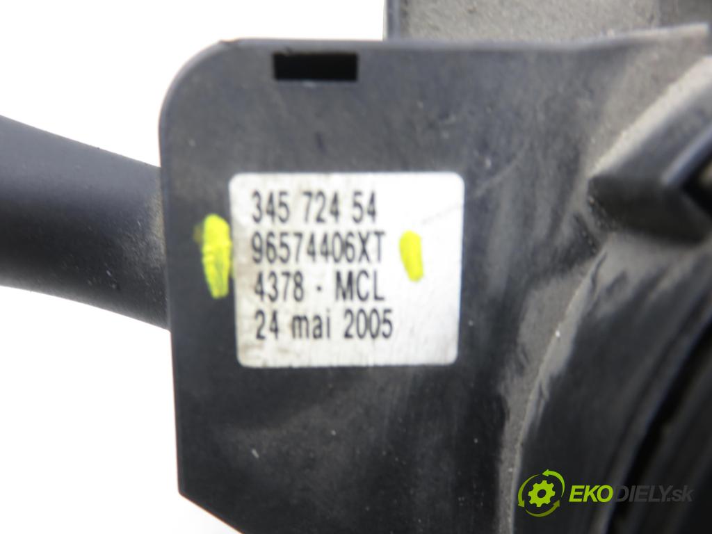 PEUGEOT PARTNER Skrzynia (5_, G_) FURGON 2005 51,00 1.9 D - WJY (DW8B) 1868,00 páčka/prepínač 96574406XT