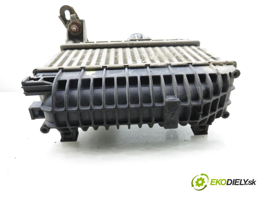 TOYOTA COROLLA Verso (ZER_, ZZE12_, R1_) VAN 2004 85,00 2.0 D-4D (CUR10_) - 1CD-FTV 1995,00 chladič intercooler 873067D