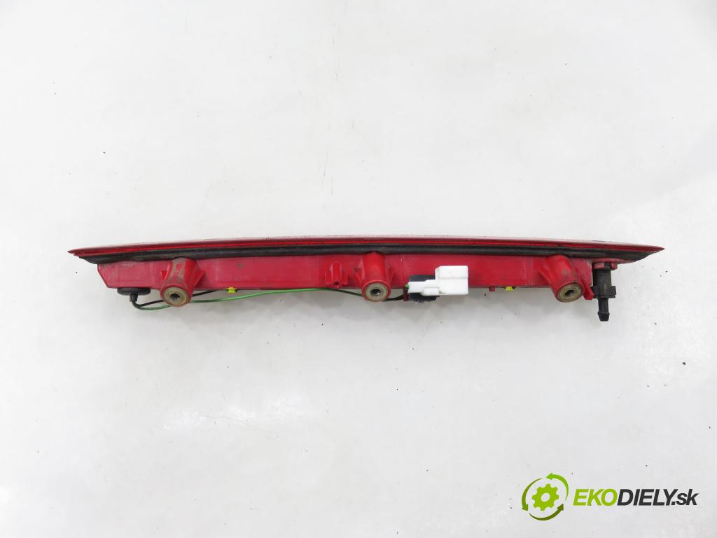 KIA CEE'D liftback (ED) HB 2008 80,00 1.4 16V 109 - G4FA 1396,00 svetlo bŕzd 927011H0