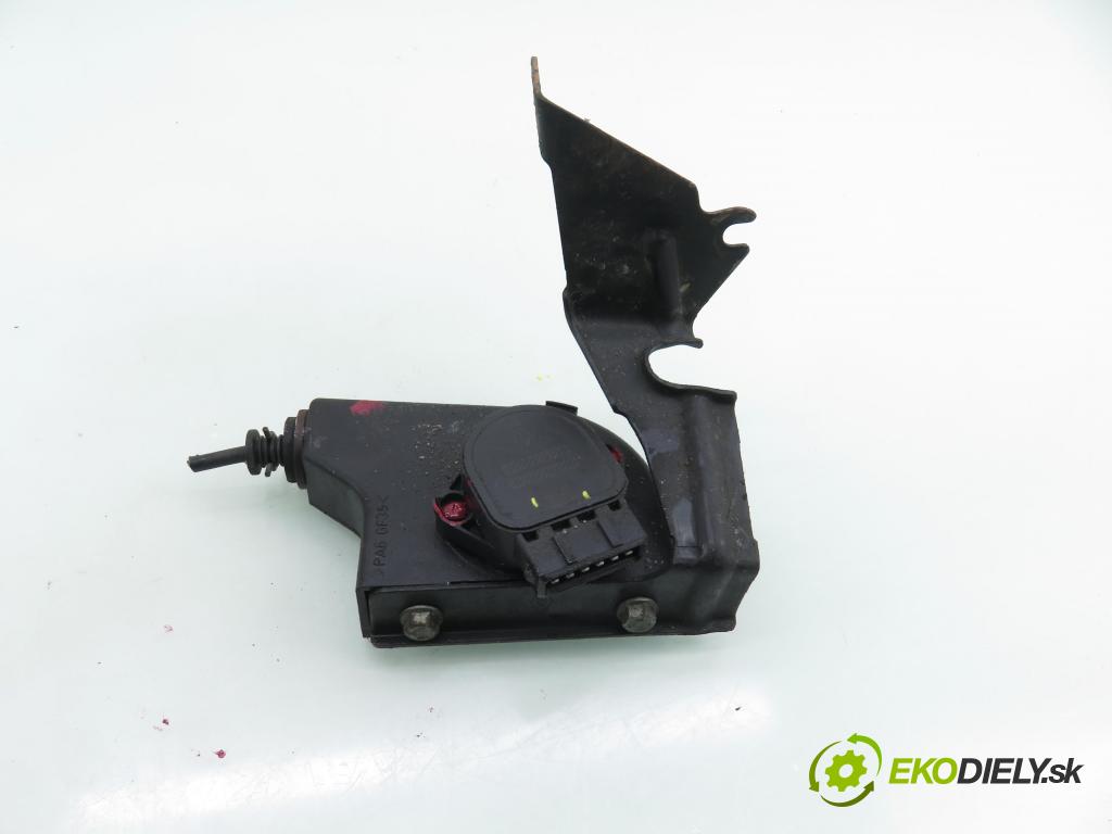 RENAULT SCENIC I (JA0/1_) MINIVAN 2002 75,00 1.9 dCi 102 - F9Q 732 1870,00 Potenciometer plynu 7700431918 ; CTS4089 (Potenciometer plynového pedálu)